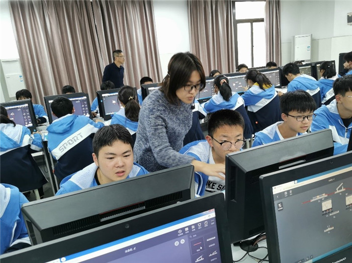 合肥七中教育教學(xué)視導(dǎo)信息技術(shù)、通用技術(shù)篇(圖1)