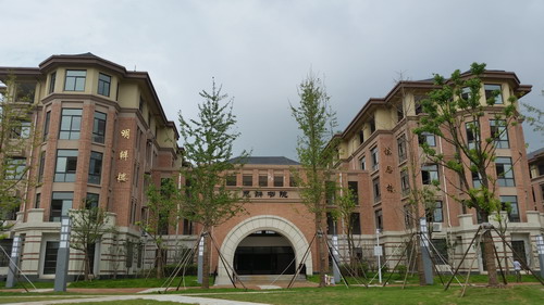 開學(xué)在即，靚麗校園靜候新生(圖4)