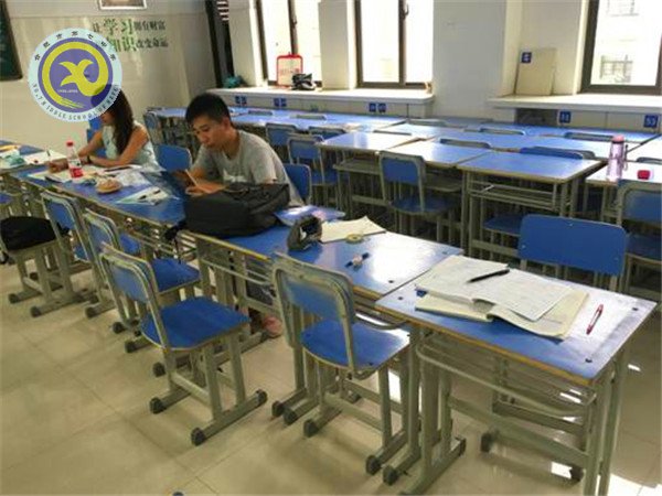 紫薇花開又一季，備課綢繆新學(xué)期(圖1)