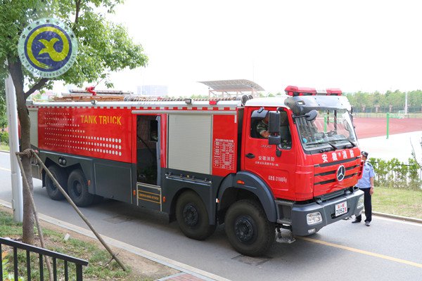 高新消防進(jìn)校園，為中考保駕護(hù)航(圖1)