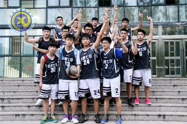 青春因籃球而精彩，生命因體育而輝煌(圖1)
