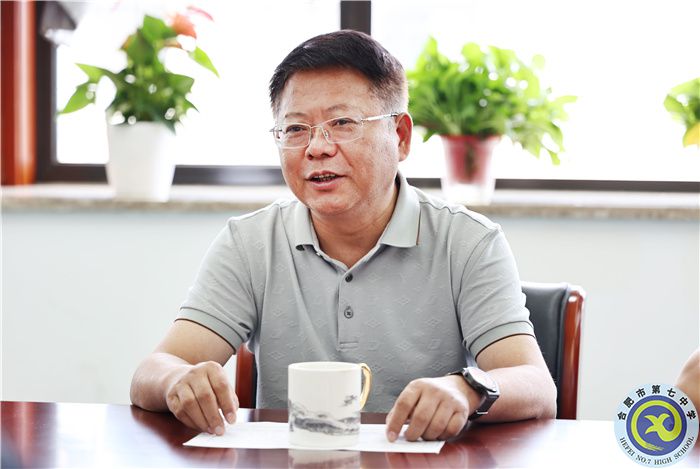 尊師重教！合肥七中黨委看望慰問教師代表(圖2)