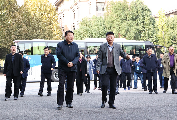 溫暖同行，守護(hù)心靈！安徽省心理健康教育現(xiàn)場(chǎng)會(huì)在合肥七中舉行！(圖1)